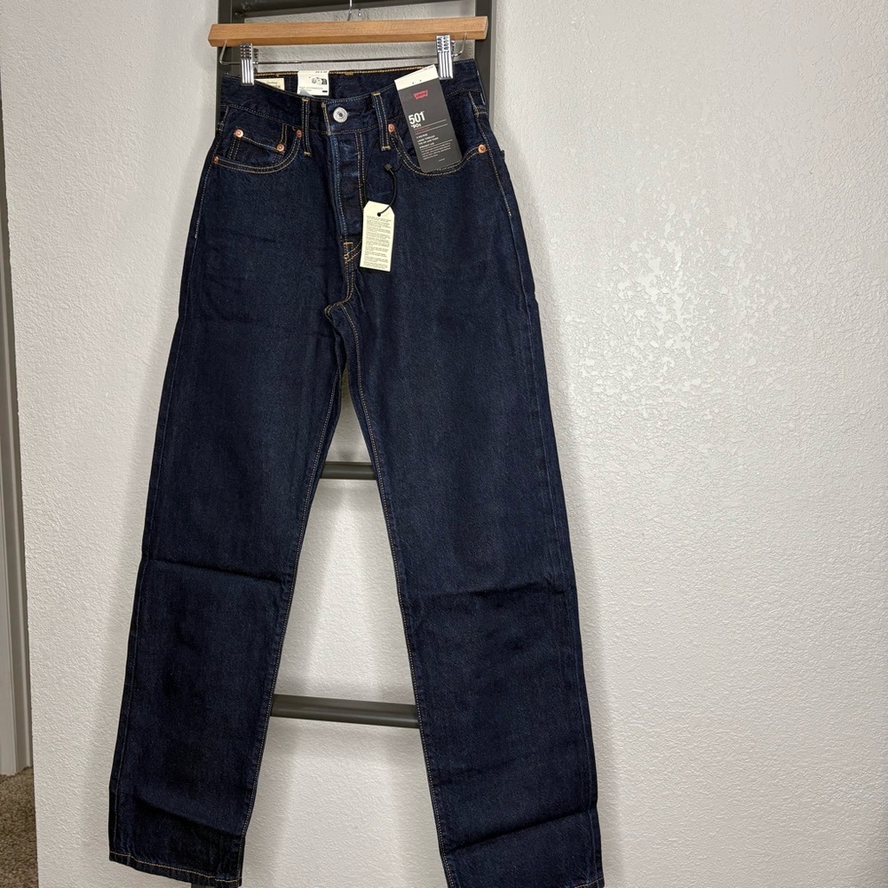 Levi’s Women’s 90s 501 Original Fit Jeans Flash Full Size 24x30 NWT